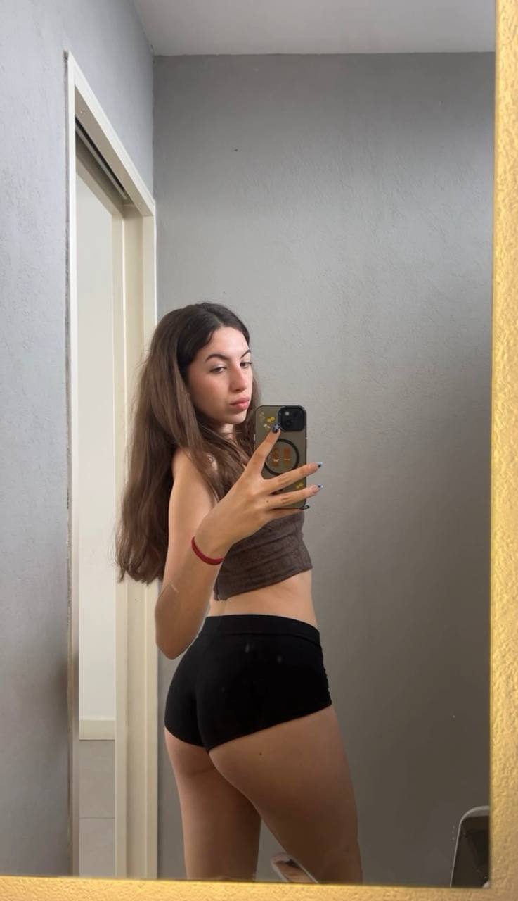 Amber in her underwear in Joao Pesoa