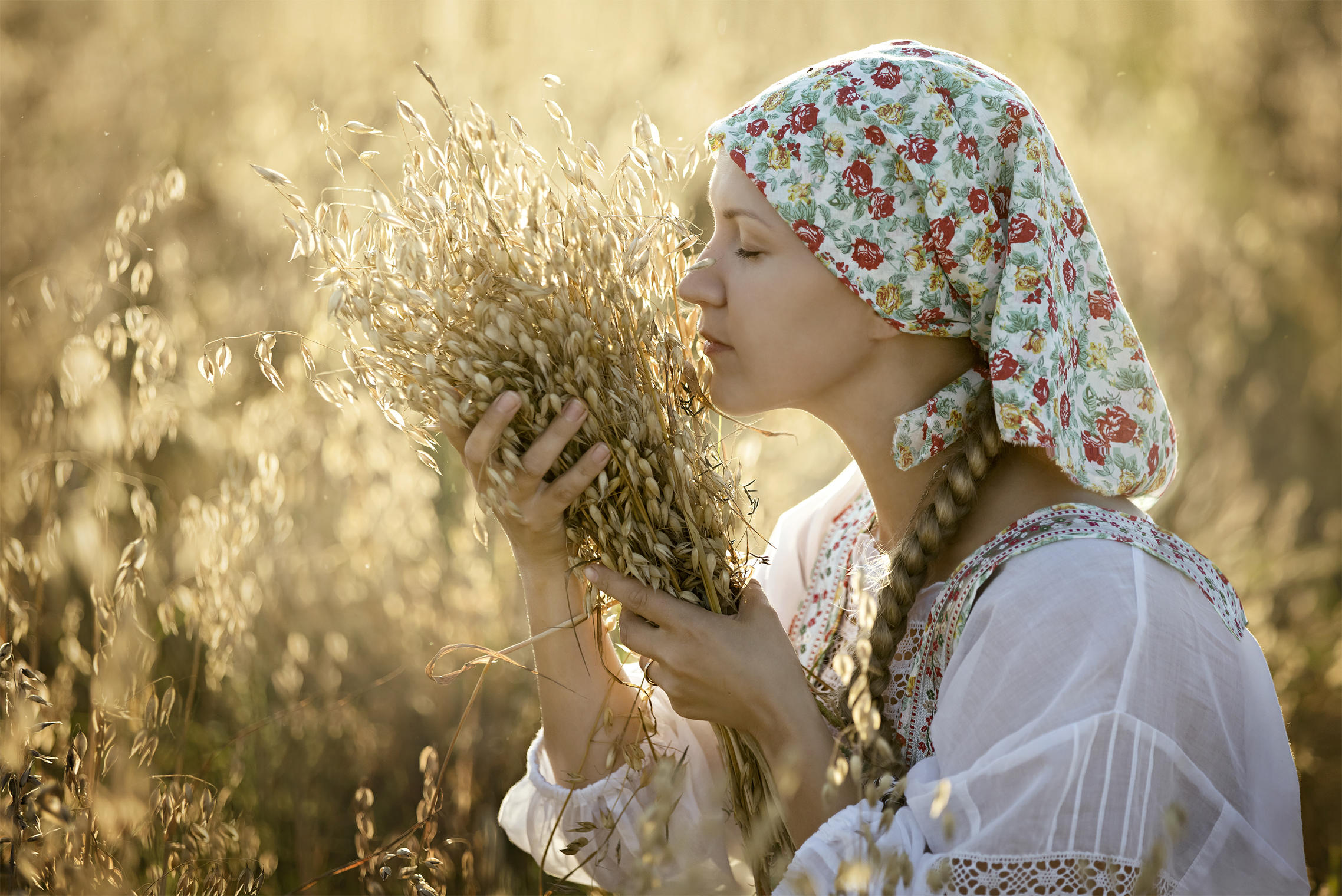Photo Women in Slavic costumes in Joao Pesoa